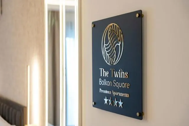 The Twins 아파트 *